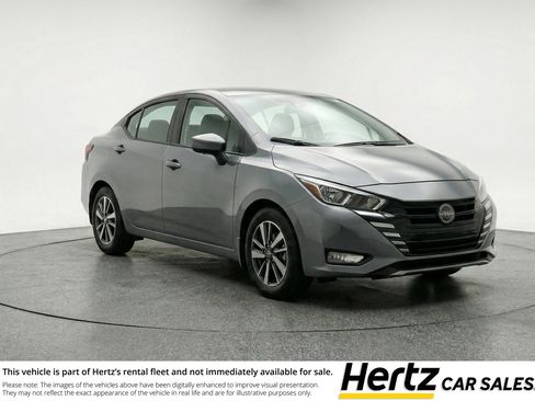 Used 2025 Nissan Versa SV image 1