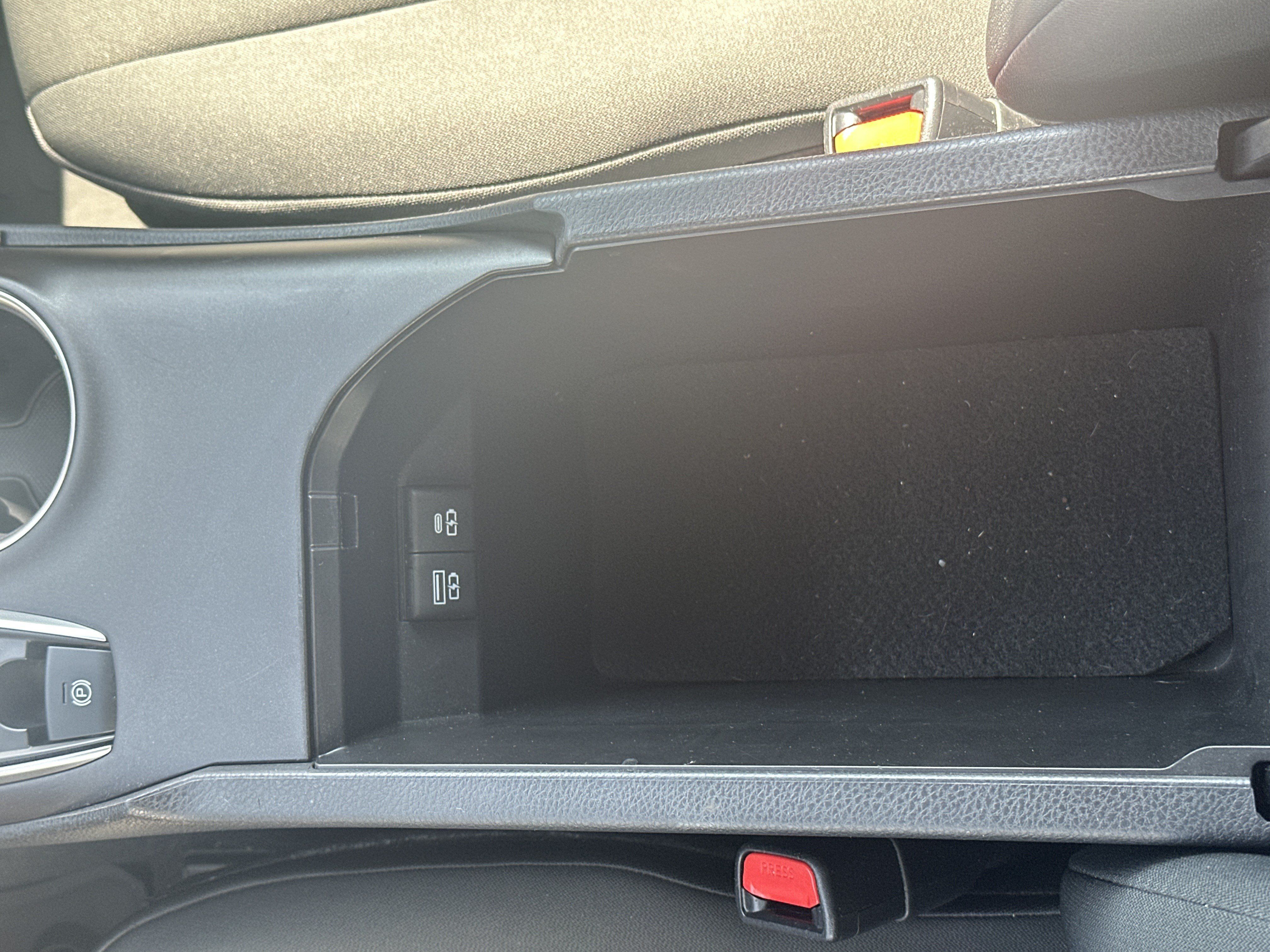 Used 2022 Toyota Camry LE FWD image 25