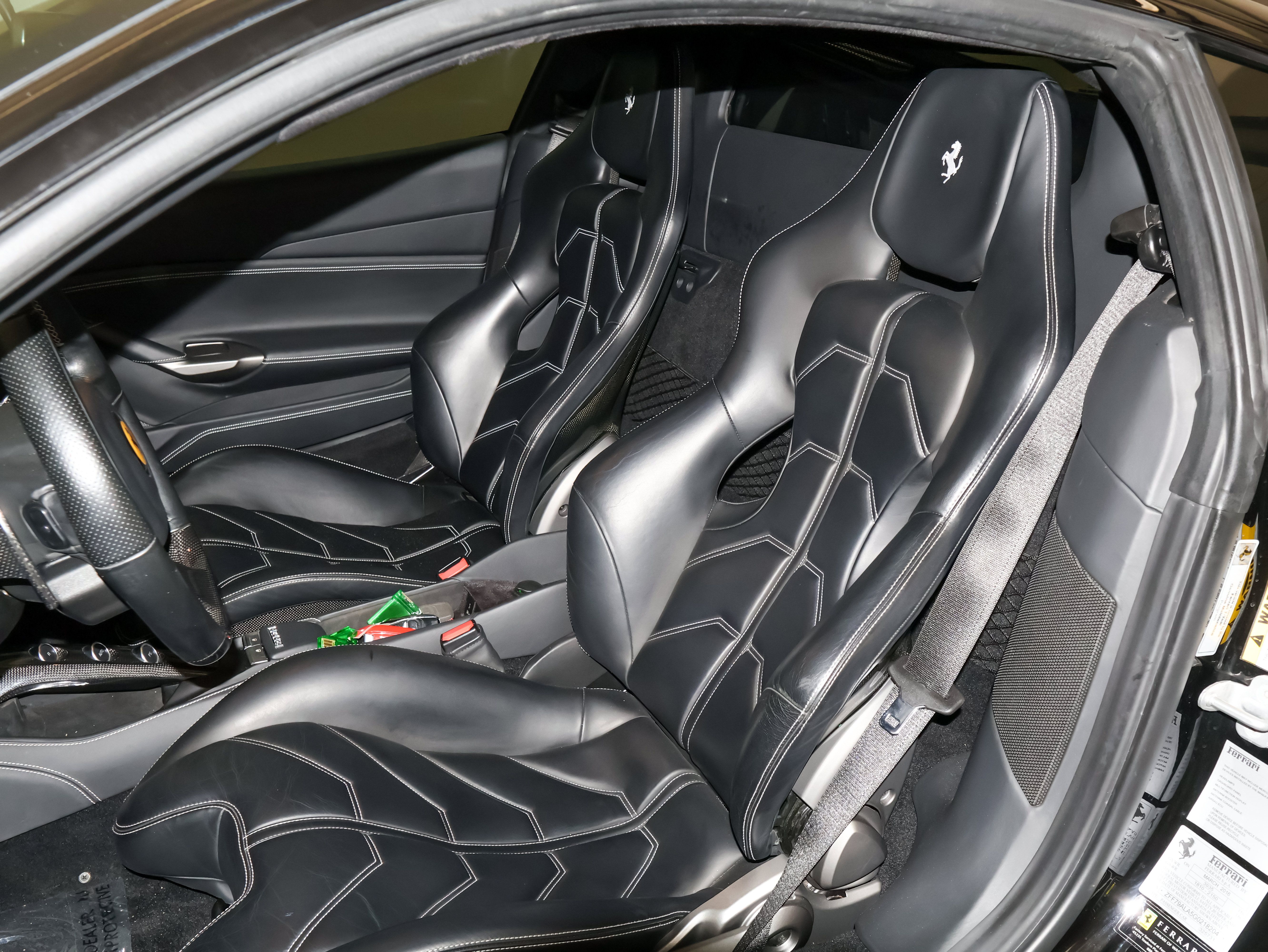 Used 2016 Ferrari 488 GTB RWD image 14