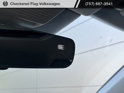 New 2025 Volkswagen Tiguan SE image 48