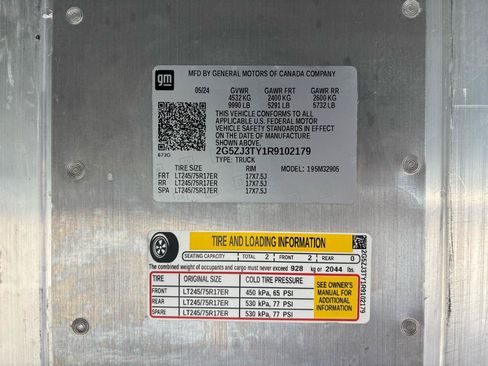 Used 2024 Chevrolet Brightdrop 600 w/ Commercial Equipment Package AWD/4WD image 36