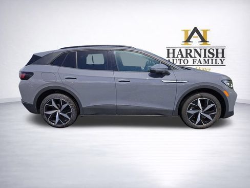Used 2023 Volkswagen ID.4 Pro S AWD/4WD image 8
