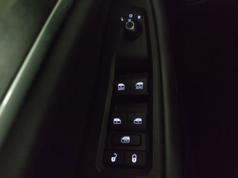 Used 2022 Jeep Grand Cherokee Limited image 27