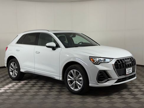 Used 2023 Audi Q3 2.0T Premium Plus image 7
