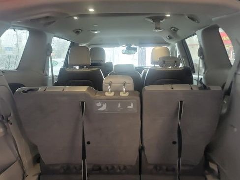 Used 2019 Chrysler Pacifica Touring-L Plus w/ Advanced Safetytec Group image 8