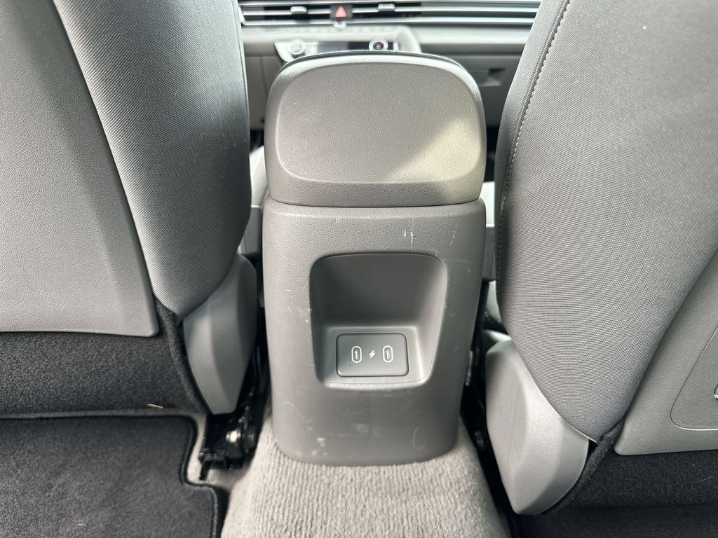 Used 2024 Hyundai Elantra SEL w/ Convenience Package FWD image 22