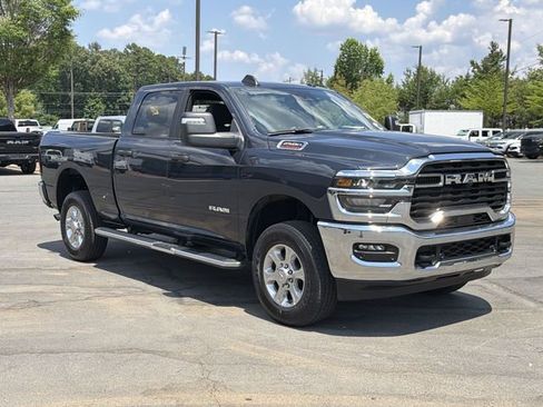 Used 2026 RAM 2500 Big Horn AWD/4WD image 6