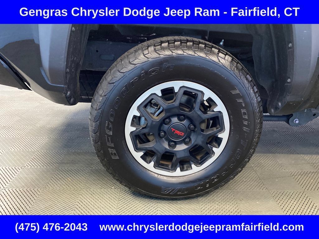 Used 2024 Toyota Tacoma TRD Off-Road AWD/4WD image 33