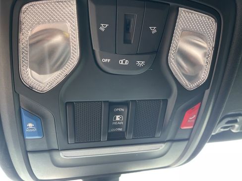 Used 2021 RAM 1500 Big Horn AWD/4WD image 24