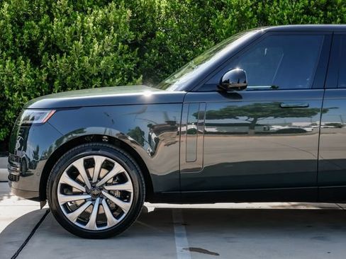 New 2026 Land Rover Range Rover SE AWD/4WD image 13