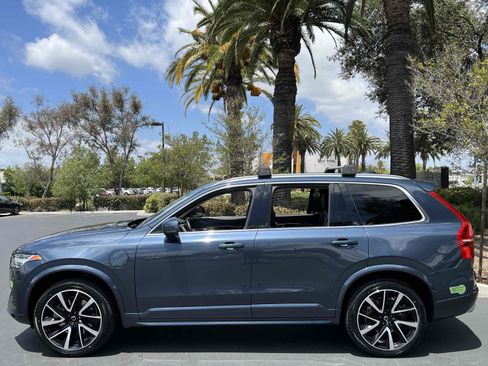 Used 2020 Volvo XC90 T8 Momentum w/ Protection Package Premier AWD/4WD image 17