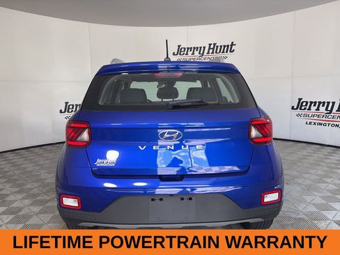 Used 2025 Hyundai Venue SEL FWD image 5