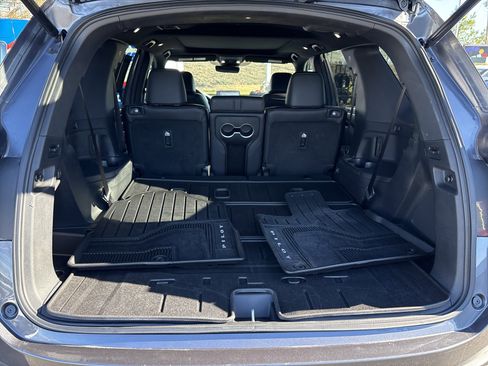 Used 2025 Honda Pilot Black Edition image 36