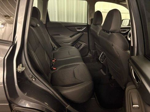 Used 2020 Subaru Forester Premium AWD/4WD image 25
