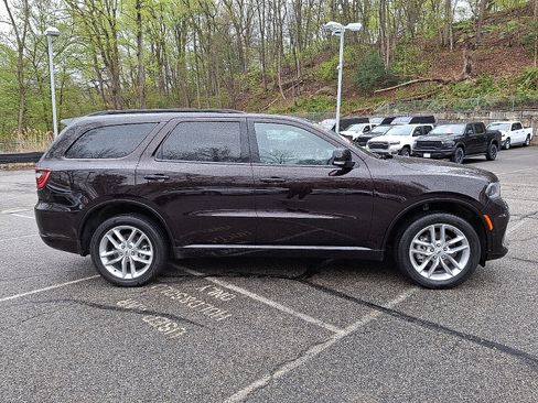 Certified 2025 Dodge Durango GT AWD/4WD image 8