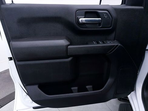 Used 2023 Chevrolet Silverado 1500 Custom image 15