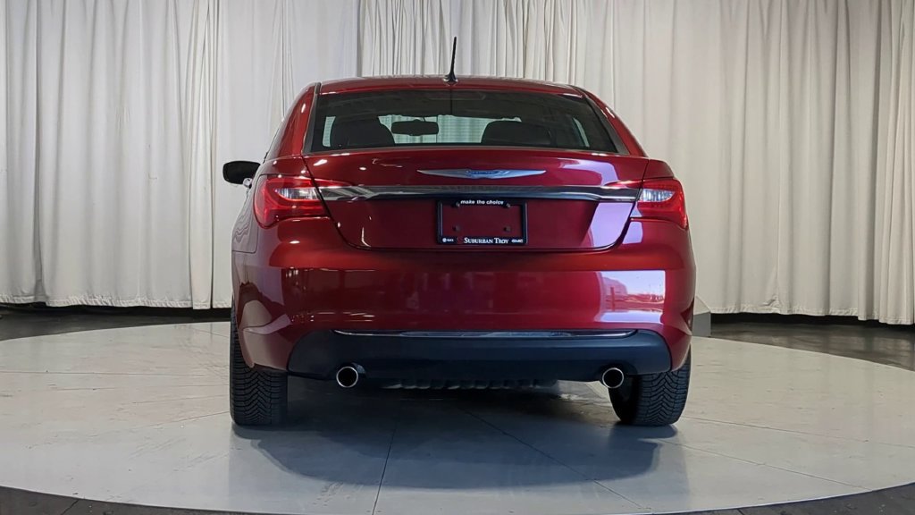Used 2014 Chrysler 200 Limited FWD image 9