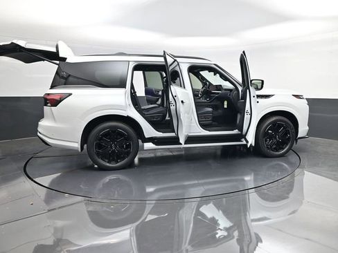 New 2026 INFINITI QX80 4WD image 69