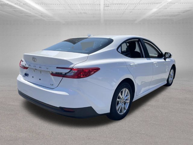 Used 2025 Toyota Camry LE FWD image 9