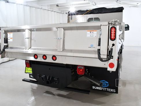 New 2025 Ford F550 4x4 SuperCab Super Duty image 12