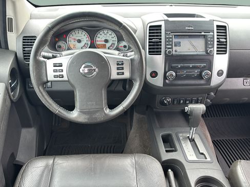 Used 2015 Nissan Xterra PRO-4X w/ Pro-4x Leather Package AWD/4WD image 11