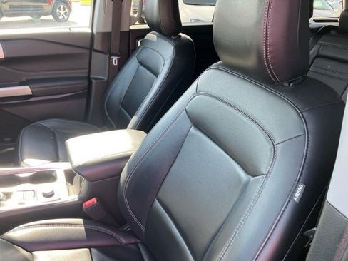 Used 2023 Ford Explorer XLT w/ Equipment Group 202A AWD/4WD image 12