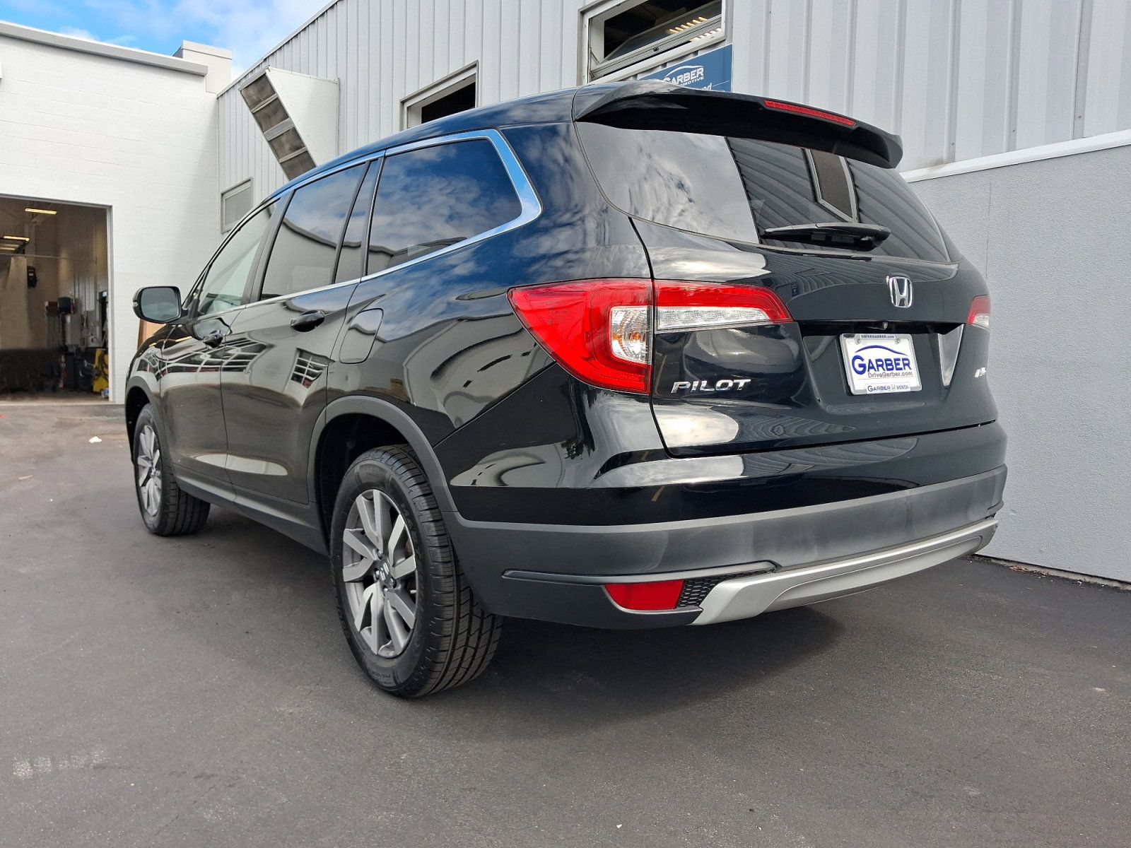 Used 2019 Honda Pilot EX-L image 3