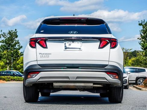 Used 2025 Hyundai Tucson SEL FWD image 11