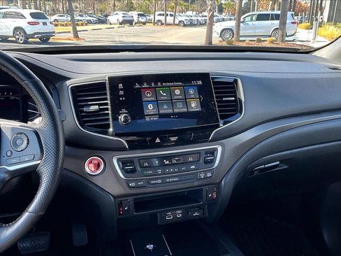 Certified 2024 Honda Passport TrailSport image 40