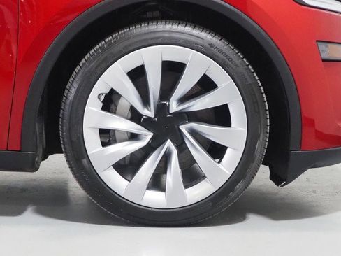 Used 2026 Tesla Model Y Long Range image 51