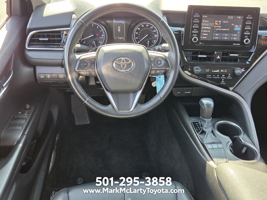 Used 2022 Toyota Camry SE FWD image 11
