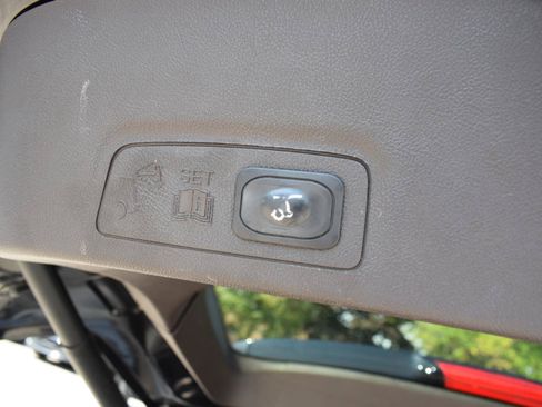 Used 2019 Lincoln MKC Select w/ Select Plus Package FWD image 38