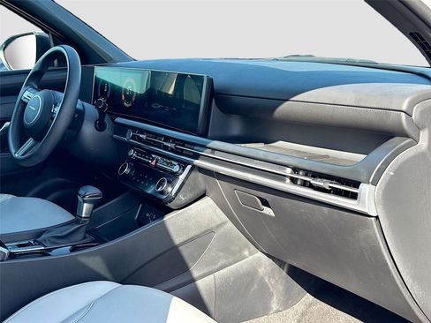 Used 2025 Hyundai Santa Cruz SEL FWD image 28