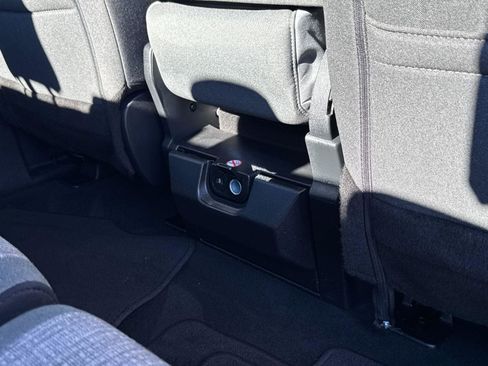 Certified 2025 Ford F250 XLT w/ FX4 Off-Road Package image 19