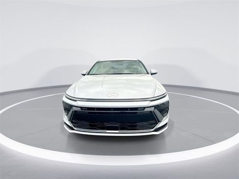 New 2025 Hyundai Sonata SEL image 3