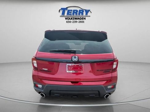 Used 2025 Honda Passport Black Edition image 3