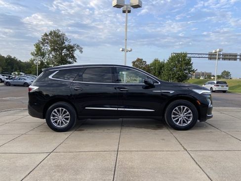 Used 2023 Buick Enclave Essence w/ LPO, Floor Liner Package FWD image 13