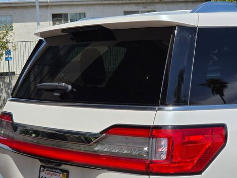 Used 2019 Lincoln Navigator Reserve w/ Cargo Package image 13