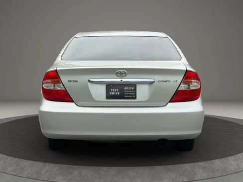 Used 2004 Toyota Camry LE FWD image 5