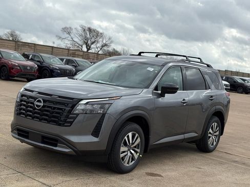 New 2026 Nissan Pathfinder SL FWD image 4