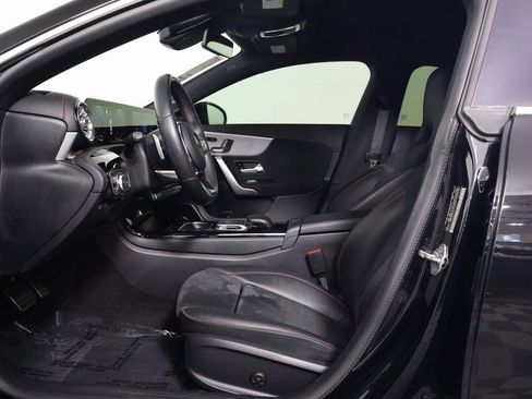 Used 2020 Mercedes-Benz CLA 250 image 10