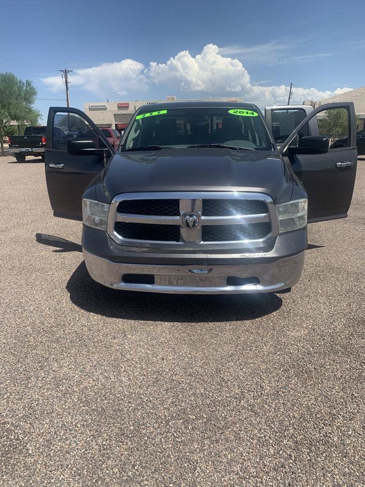 Used 2014 RAM 1500 Classic SLT RWD image 2