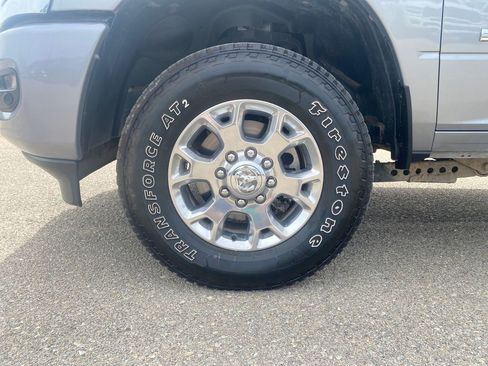 Used 2024 RAM 2500 Laramie AWD/4WD image 28