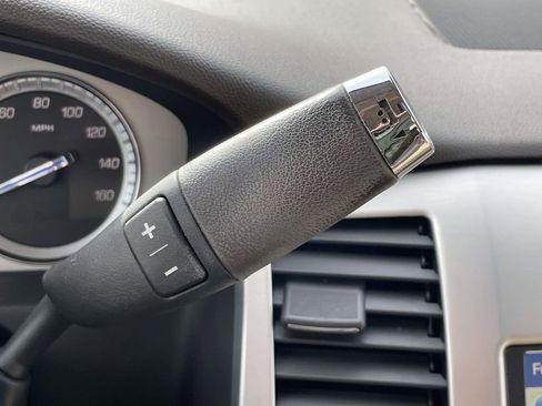 Used 2014 Cadillac Escalade Premium image 28