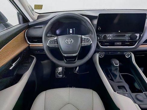 New 2026 Toyota Grand Highlander AWD image 20
