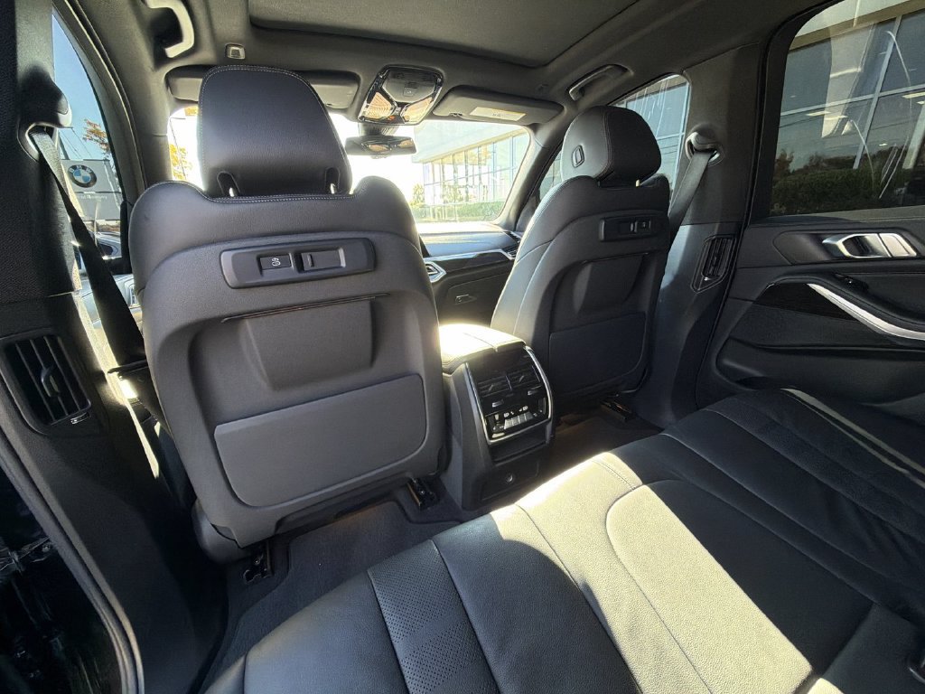 Used 2020 BMW X5 xDrive40i w/ M Sport Package AWD/4WD image 20