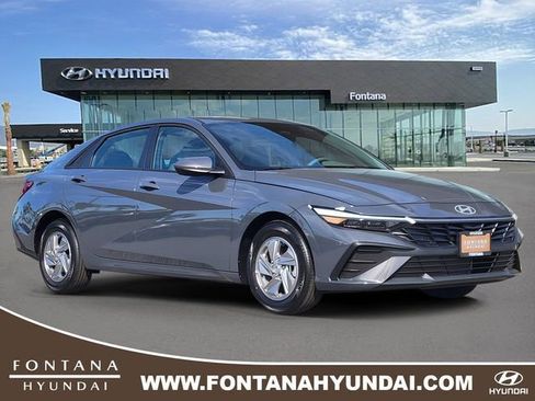 New 2026 Hyundai Elantra SE image 1