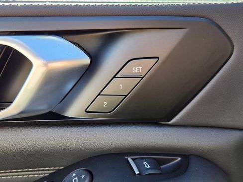 New 2026 BMW X5 xDrive50e image 17