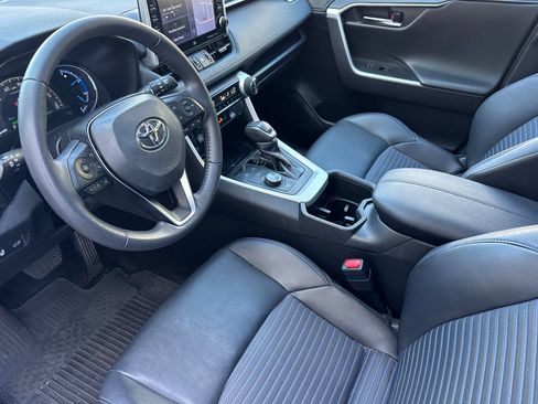 Certified 2022 Toyota RAV4 XSE AWD/4WD image 11