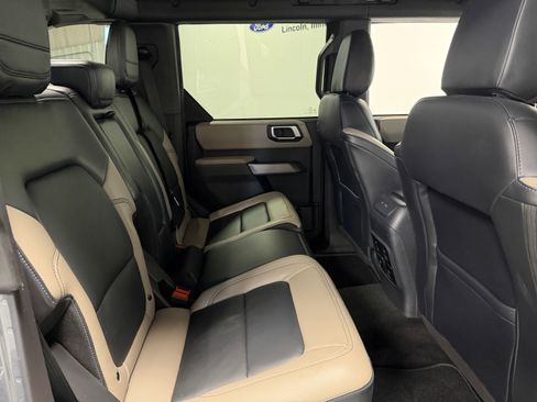 Used 2023 Ford Bronco Wildtrak AWD/4WD image 25